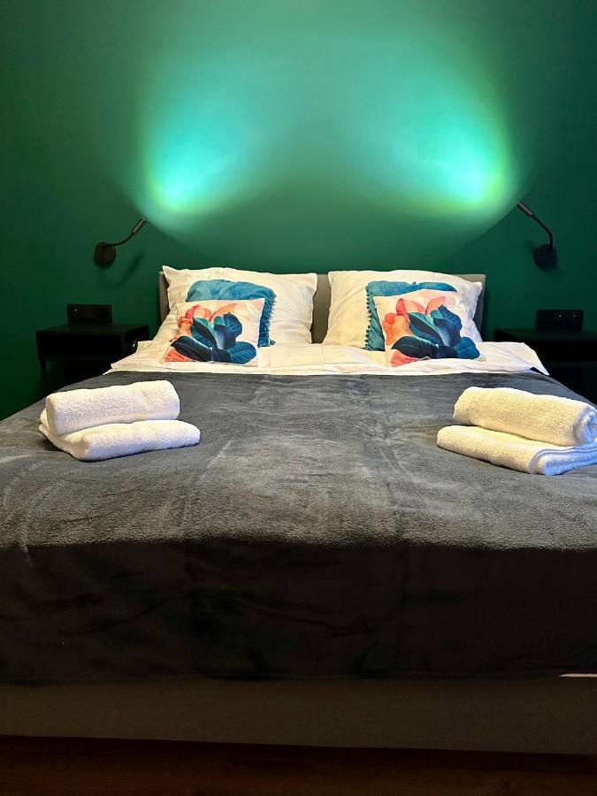 Jazz Apartament Czestochowa Centrum 2-Bedroom מראה חיצוני תמונה